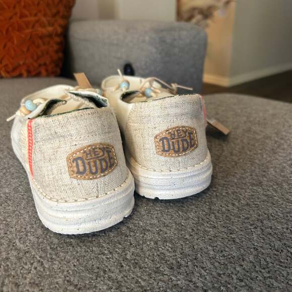 Hey Dude - Picture 2 of 4